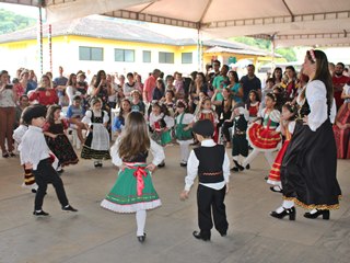 Dança música e muita alegria marcam o XI Encontro da Cultura Italiana de Araguaya 4