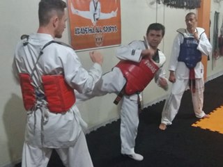 Faixa preta máster de taekwondo de Marechal Floriano participa de competição nacional no Rio de Janeiro
