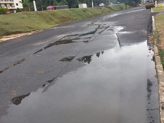 Obra de estacionamento ao lado da BR 262 paralisada pela chuva 3
