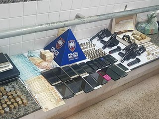 Polícia Militar prende criminosos em Todos os Santos