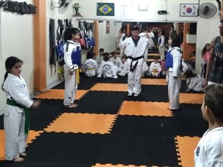 Atletas de taekwondo de Marechal Floriano preparados para competição capixaba