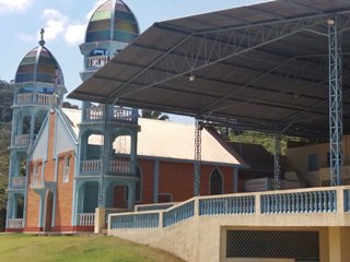Festa de Nossa Senhora Aparecida com atrativos religiosos em Aparecida Alfredo Chaves 2