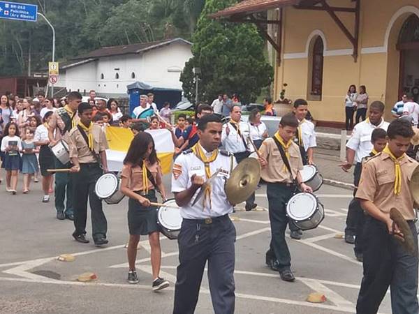 Marechal Floriano apresenta desfile pelas ruas neste dia 29 de setembro 4
