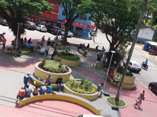 Moradores de rua se multiplicam aos poucos em Marechal Floriano 2