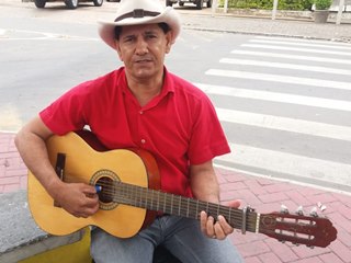 Músicas de um grupo musical conhecido nacionalmente e letras de um cantor evangélico em Marechal Floriano 2