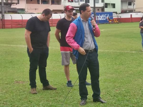 Secretaria Estadual de Esportes faz entrega de materiais esportivos em Marechal Floriano 02