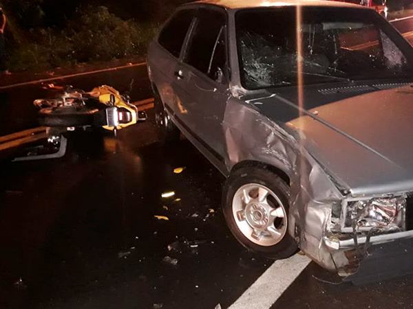 Colisao entre carro e motocicleta na Rodovia BR 262 em Marechal Floriano 2