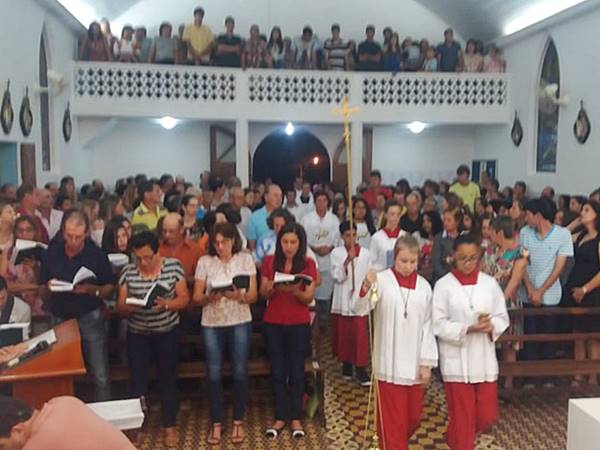Comunidade catolica de Todos os Santos encerra Novena de Nossa Senhora Aparecida 01