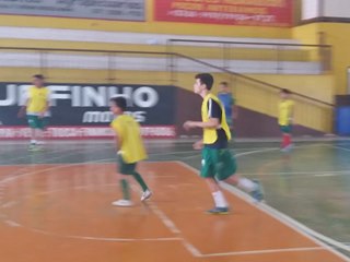 Mais de 200 meninos treinam futsal para competições em Marechal Floriano 2