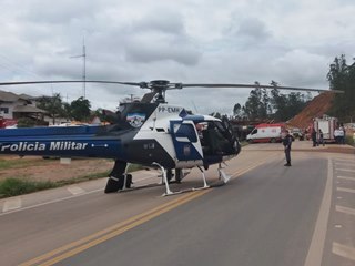 Acidente entre carretas e carro de passeio deixa quatro pessoas feridas na BR 262