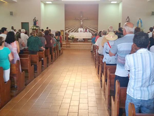 Celebracao catolica do Dia de Todos os Santos e Santas em Marechal Floriano 02