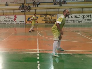 Duas partidas de futsal bem disputadas e uma sem conclusão na noite de ontem 13 em Marechal Floriano