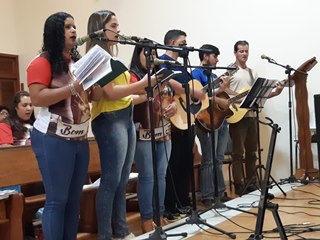 Missa festiva em Marechal Floriano abre festa de Nossa Senhora das Gra&ccedil;as