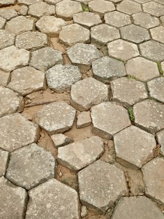Moradores reclamam de buracos em estrada da localidade de Perobas em Domingos Martins 2