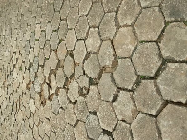 Moradores reclamam de buracos em estrada da localidade de Perobas em Domingos Martins 3