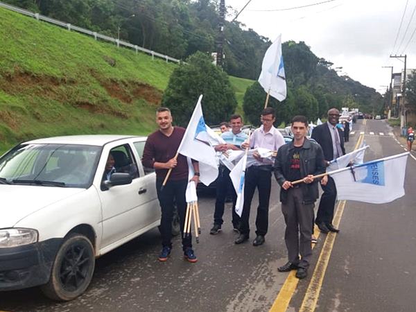 Carreata evangicela parou Marechal Floriano na tarde deste sabado 08 03