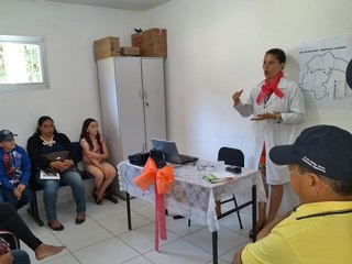 Dia D Dezembro Laranja e Vermelho na UBS de Victor Hugo em Marechal Floriano