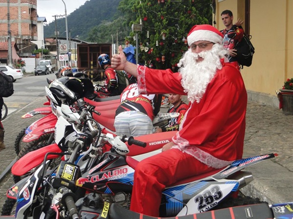 Papai Noel trilheiro em Marechal 004