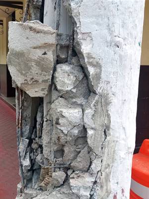 Brecha no poste em Marechal Floriano ainda permanece aberta 02