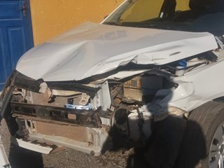 Colisão entre carros para a BR 262 em Marechal Floriano