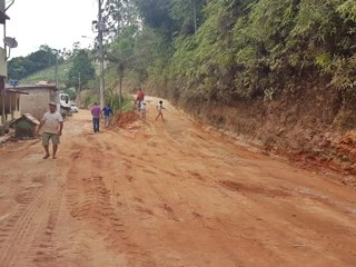Comunidade agrícola de Victor Hugo com estradas recuperadas 2