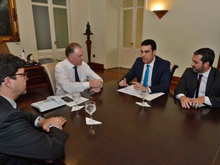 Governador sanciona lei da anistia aos militares estaduais e Orçamento de 2019
