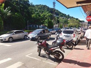 Vagas para estacionamento encerram cedo em Marechal Floriano 3