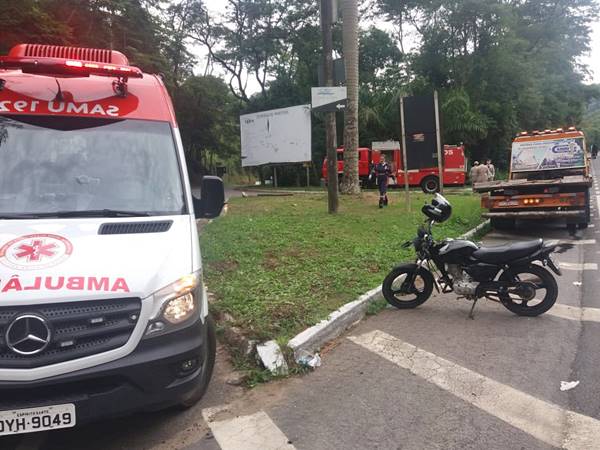Acidente entre duas motos fere motociclistas e passageira na BR262 em Marechal Floriano 02.jpeg