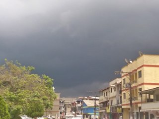 Raios trovões e rajadas de vento em Marechal Floriano 2
