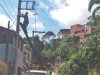 Correção de defeitos na iluminação pública de Marechal Floriano