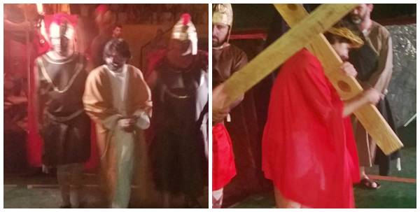 Peca teatral tradicional da Sexta feira Santa com multidao em Marechal Floriano 02