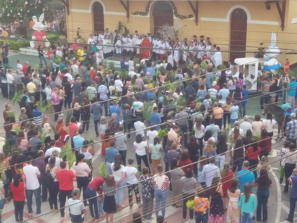 Procissao em Marechal Floriano abre programacao da Semana Santa 04