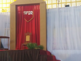 Quadra preparada para sediar o teatro desta Sexta feira da Paix&atilde;o em Marechal Floriano 2