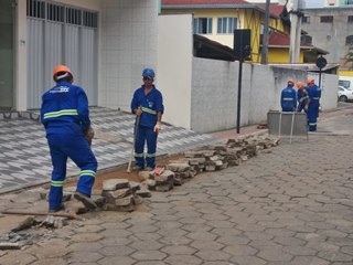 Torneio de futebol soçaite no Dia do Trabalhador reúne 16 equipes