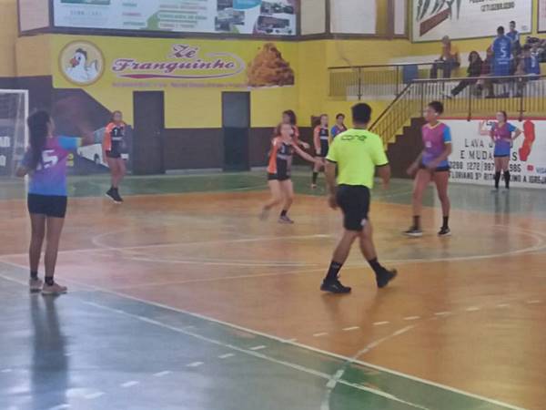 Competicao de handebol tambem acontece nesse sabado 25 em Marechal Floriano 02