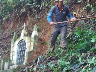 Matagais s&atilde;o removidos das estradas em Marechal Floriano ap&oacute;s chuvas 2