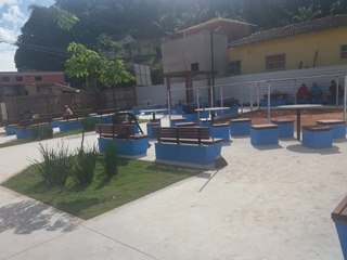 Reforma da Pra&ccedil;a Santa Rita em Marechal Floriano dever&aacute; ser conclu&iacute;da na pr&oacute;xima semana 2