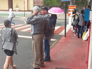 Frio e chuva fina mudam os costumes de moradores e visitantes de Marechal Floriano 2