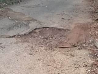 Massa asf&aacute;ltica vai melhorar a qualidade de estrada em Marechal Floriano 3