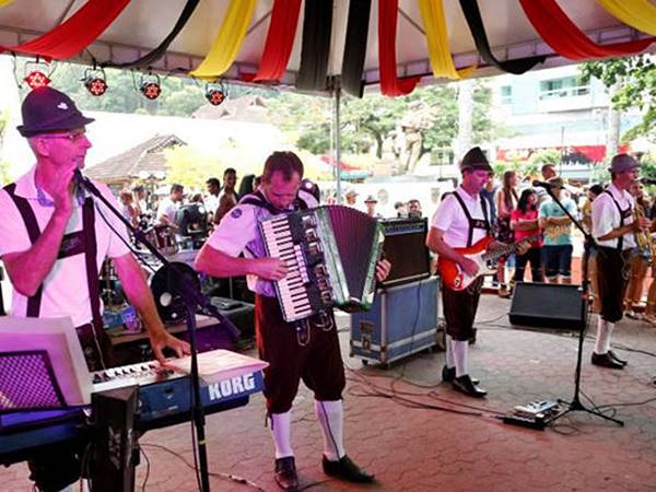 Pais comemoram o seu dia com festa em Soido de Baixo em Marechal Floriano