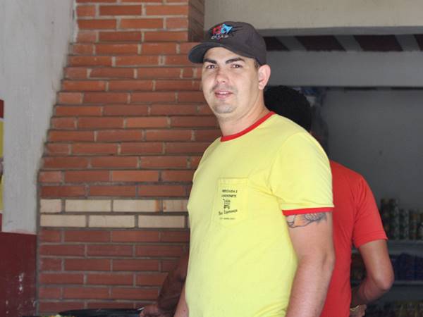 Poeira buracos e lama revoltam e causam prejuizos em Marechal Floriano 03