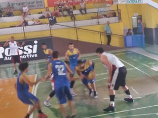 Rodada de competi&ccedil;&atilde;o de basquete termina em festa em Marechal Floriano 2