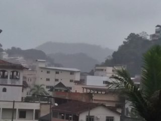Chuva fina provoca queda de temperatura em Marechal Floriano 2