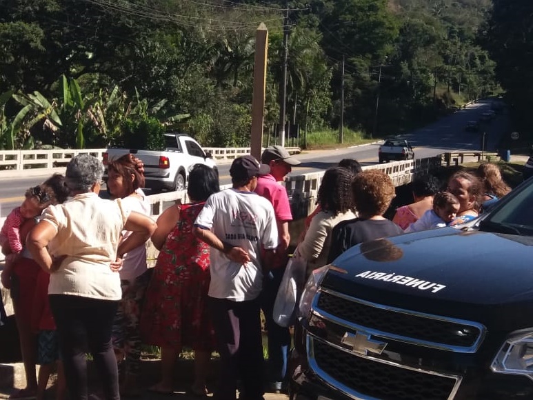 Corpo de homem é retirado da margem do Rio Jucu mais de sete horas após ser encontrado2