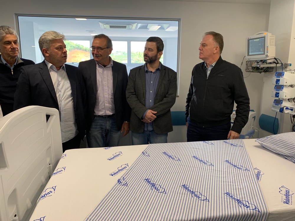 Governo do Estado entrega nove leitos de UTI no Hospital Padre Máximo 4