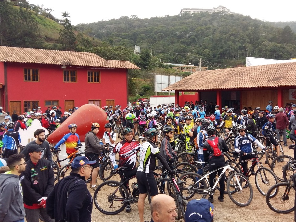 Pedal e Corrida do Morango percorrerão pontos turísticos de Pedra Azul 2