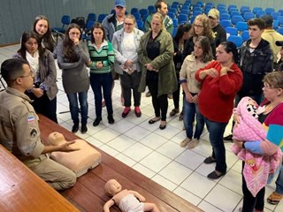 Corpo de Bombeiros realiza palestras de preven&ccedil;&atilde;o 3