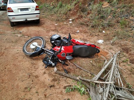 Motociclista sofre fraturas pelo corpo em colisão com carro em Marechal Floriano 3