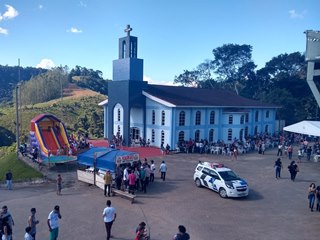 Multid&atilde;o participa da Festa dos Pais em So&iacute;do de Baixo Marechal Floriano