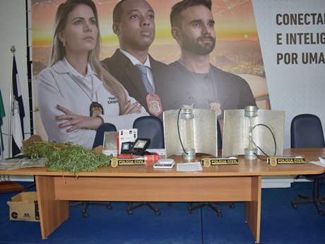 Polícia descobre plantação e laboratório de drogas em Domingos Martins 2